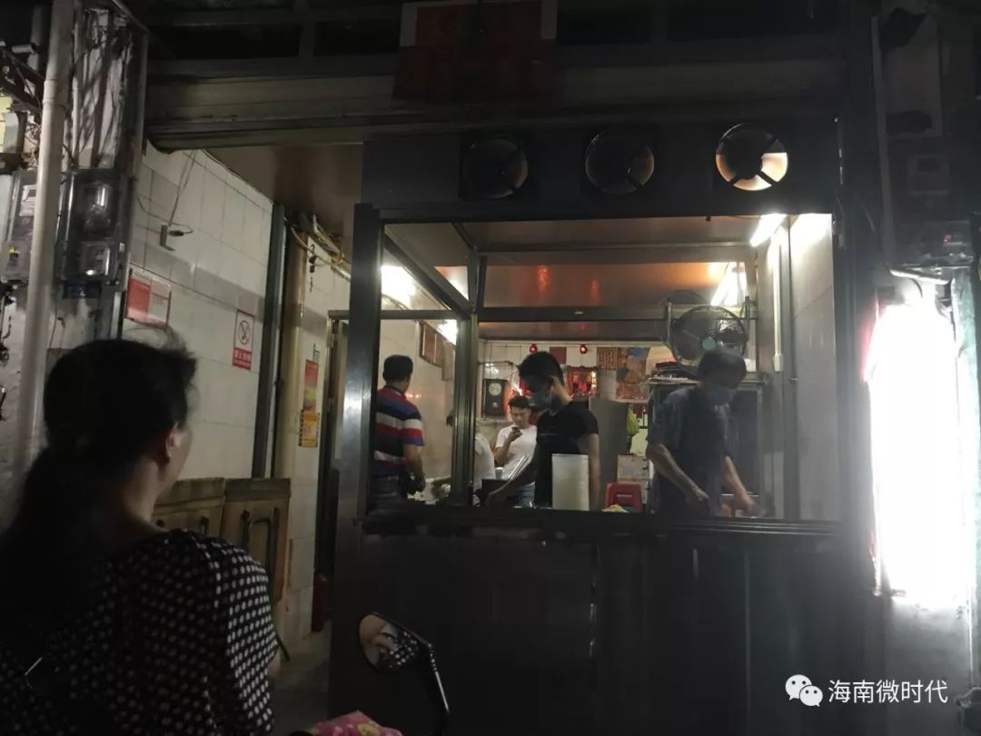 每一个喊着要减肥的海口人，最后都败给了这些宵夜摊！