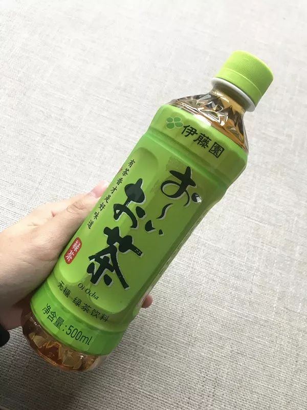 名创可乐杯测评,名创优品济州岛绿茶补水保湿乳