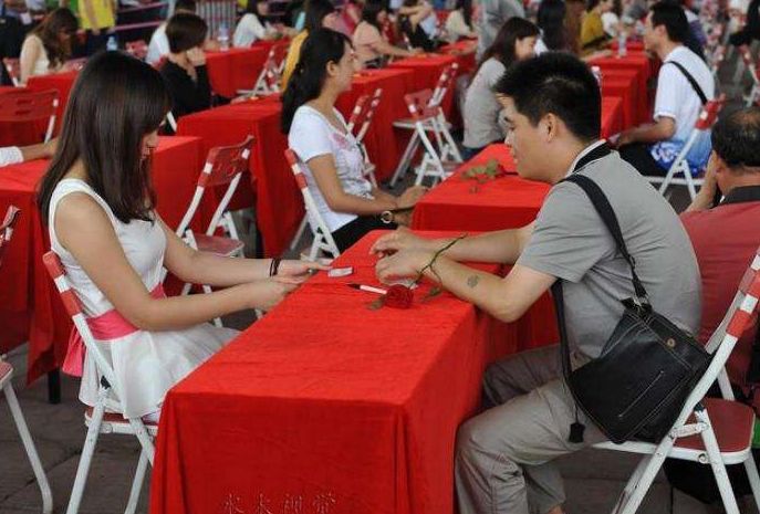 相亲男被拒后狂发红包,相亲男生发了1314红包