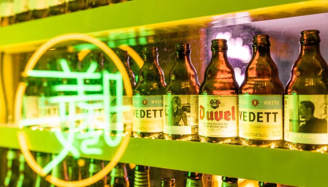 小雪节气外出,小雪节气酒到店