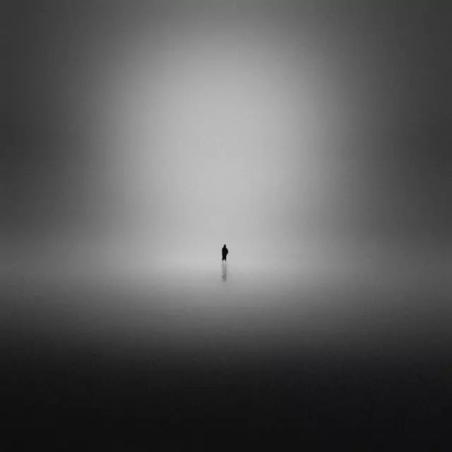 太宰治为什么觉得生而为人很抱歉,太宰治哪怕丧到极致也热爱着世界