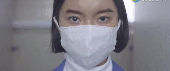 鼻头痘痘爆浆,鼻头痘痘挤出来的白色物质是什么