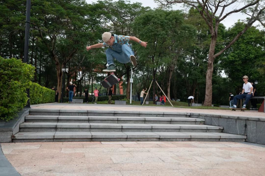 沸点滑板梦想季4.0再度起航-首日活动滑手遭遇保安连环驱赶！