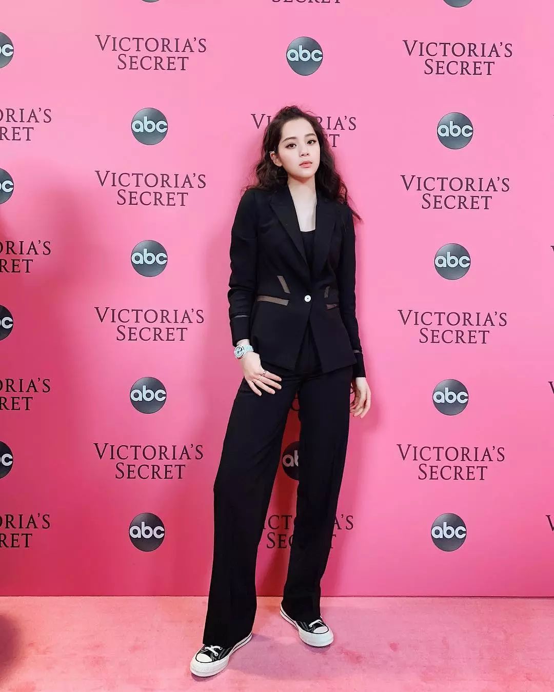 欧阳娜娜同款鞋九块,欧阳娜娜同款鞋子推荐