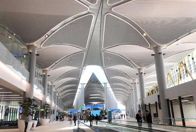 伊斯坦布尔机场和新机场是一个吗,伊斯坦布尔机场北京新机场