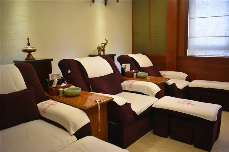 这家足道会馆三周年啦！超多优惠不容错过！约上三五好友，来一场放松身心的足下之旅吧！