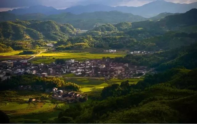 这块带有“仙气”的永泰风景岩，想要打翻你对自然风光的印象