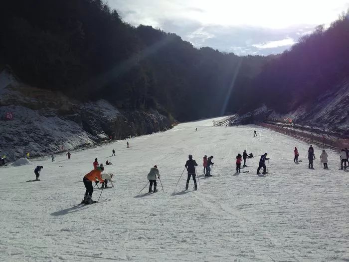 神农架国际滑雪场今日雪况,神农架滑雪场周末攻略