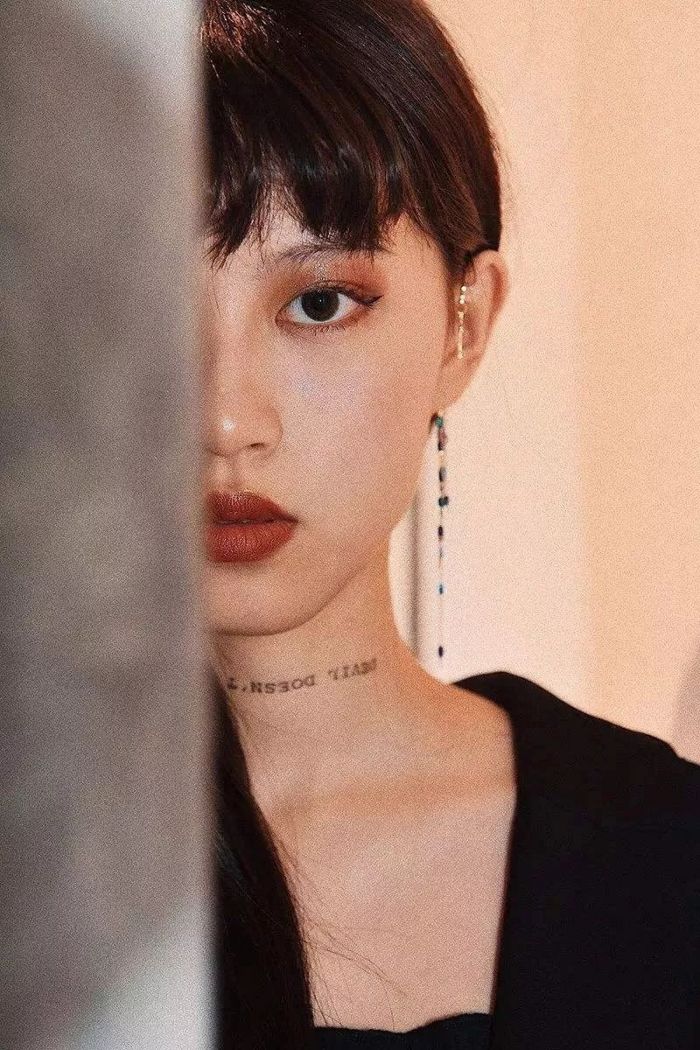 耳夹高级感珍珠,精致耳夹高级感珍珠元素