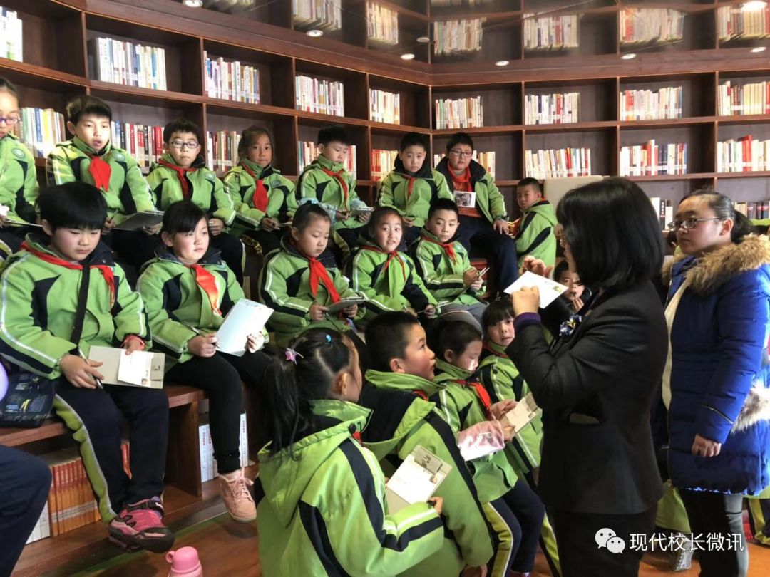 走进马克思书房,《走进马克思》