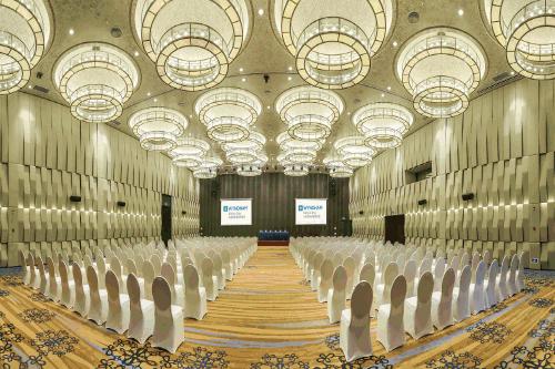 娴峰矝璧勮,璧勮绮惧僵瑙嗛