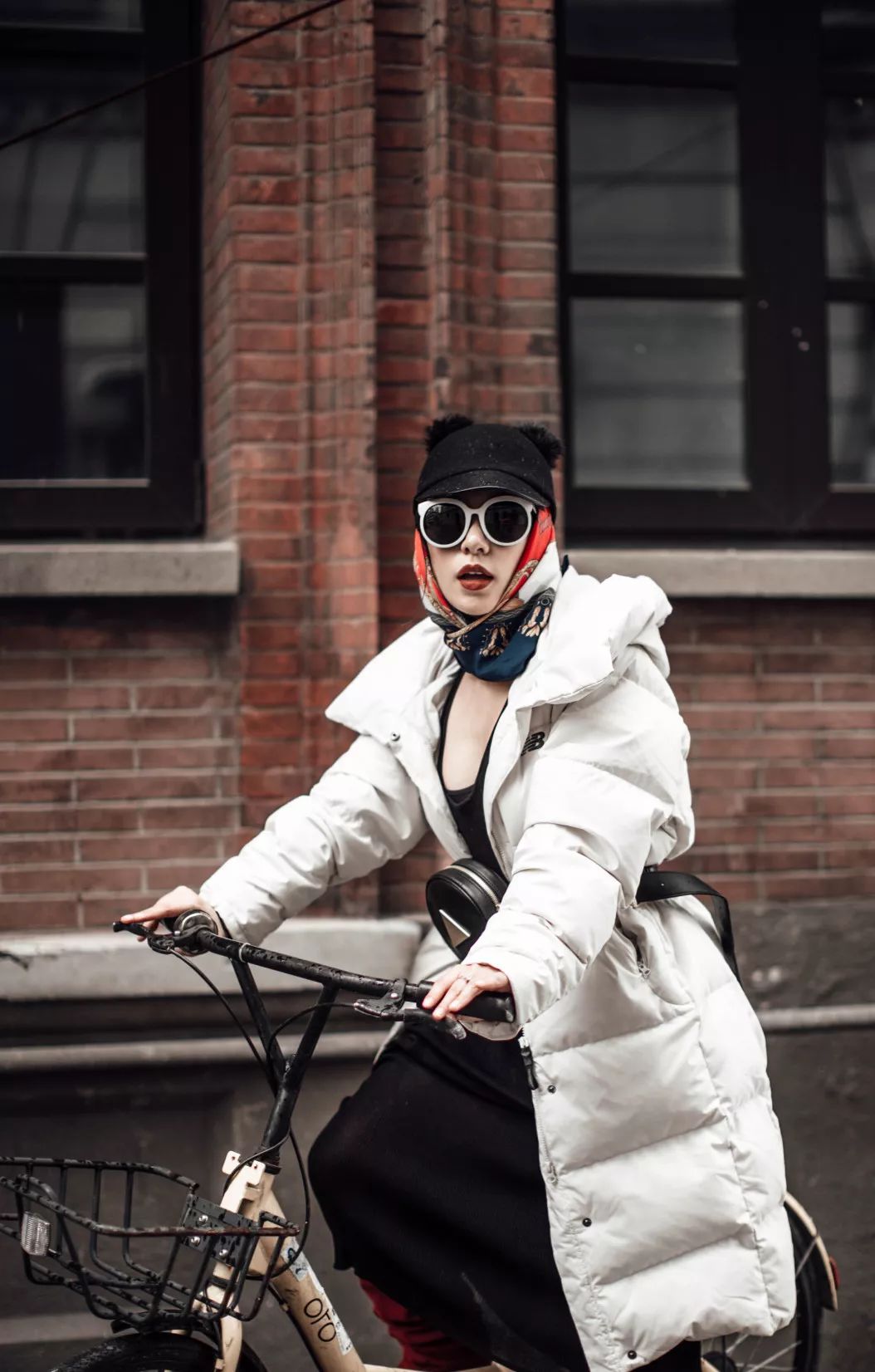 看完这篇别再说羽绒服不时髦,造型示范