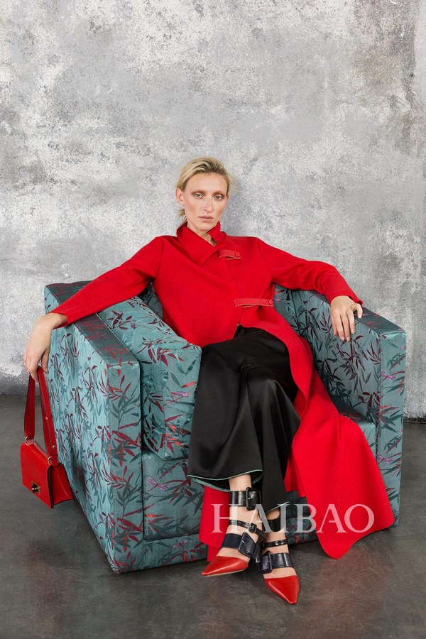 乔治阿玛尼2022秋冬高定,乔治阿玛尼2019秋冬时装秀女装