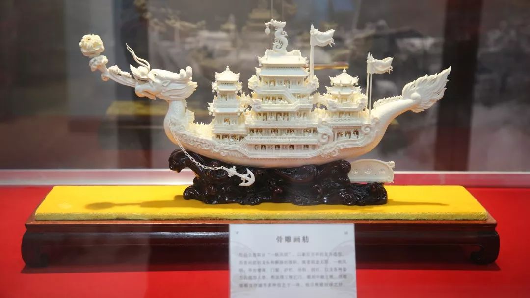 非遗龙舟文化节牌坊广场,中国龙舟文化主题展