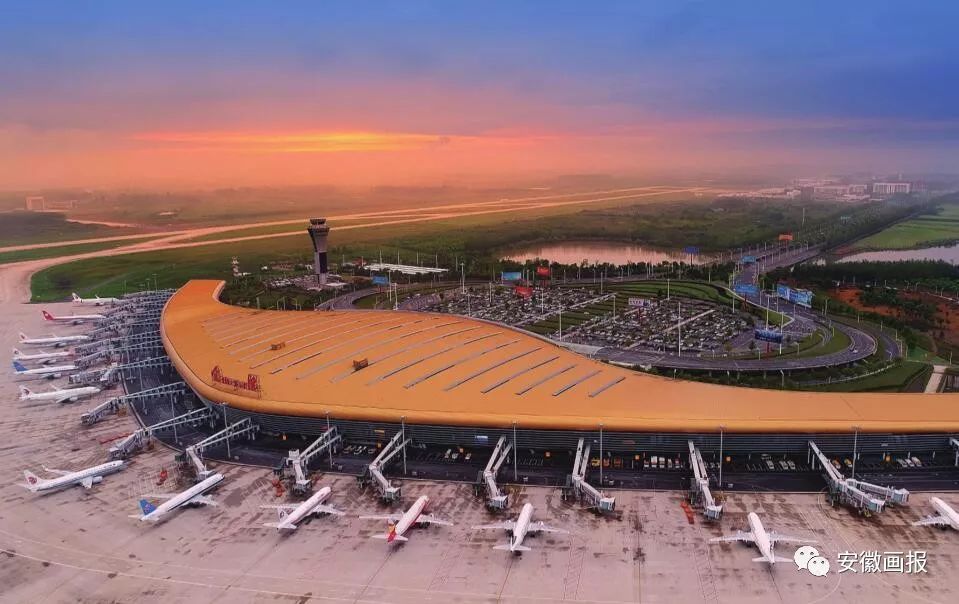 启航央视新闻,央视两会特别报道奋楫扬帆新征程