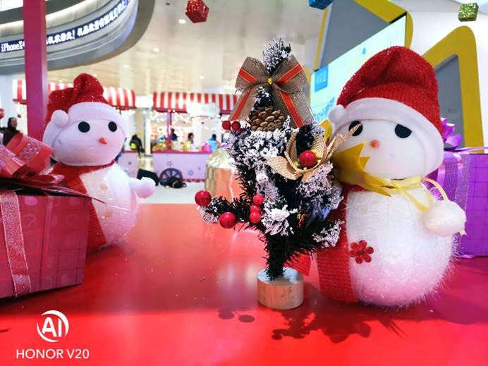 科技标杆荣耀v20不完全体验,说一说优缺点荣耀v20全方位评测