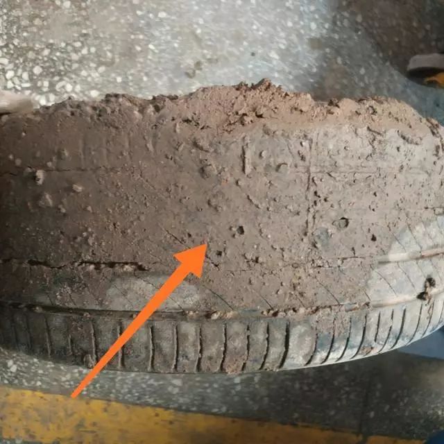 大众迈腾发动机侧边盖漏油,老迈腾发动机漏油怎么办