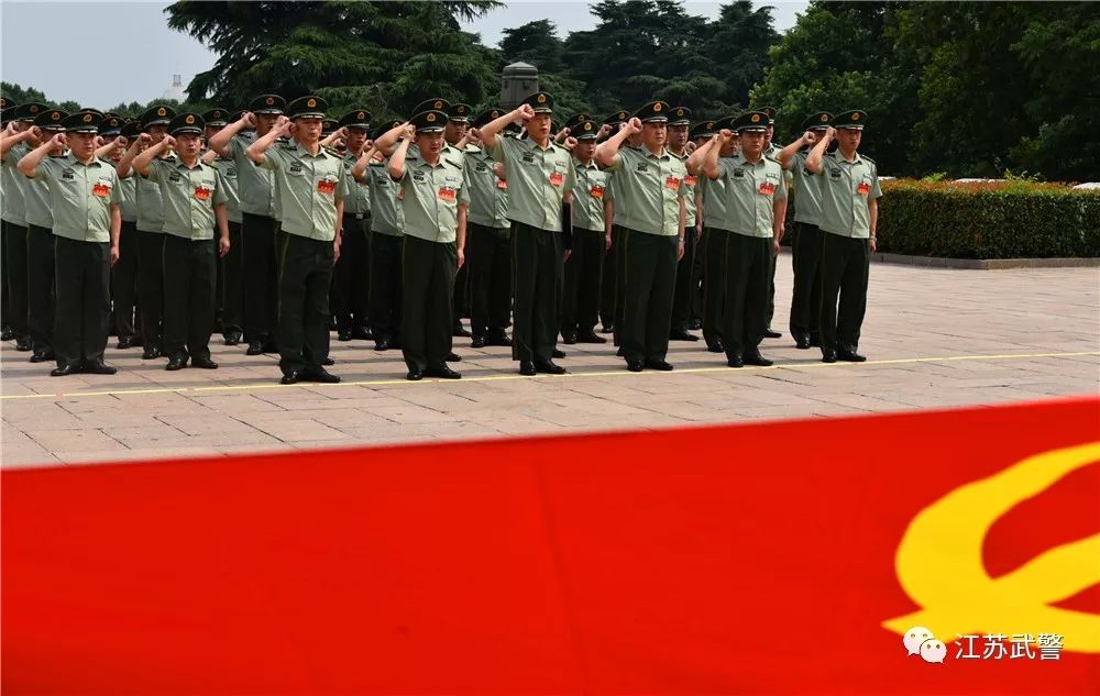 闀滃ご涓嬬殑鍏畨閾佸啗,鍏夊奖娴佸勾瑙嗛澶у叏