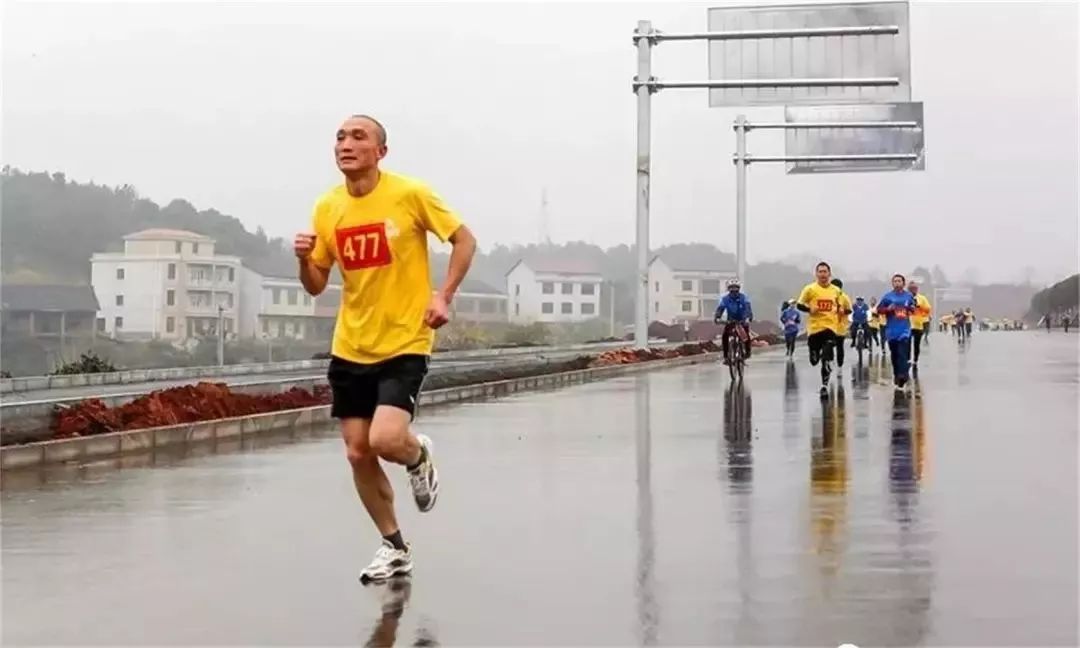 衡阳县千人长跑宣传禁毒,禁毒三年大会战衡阳