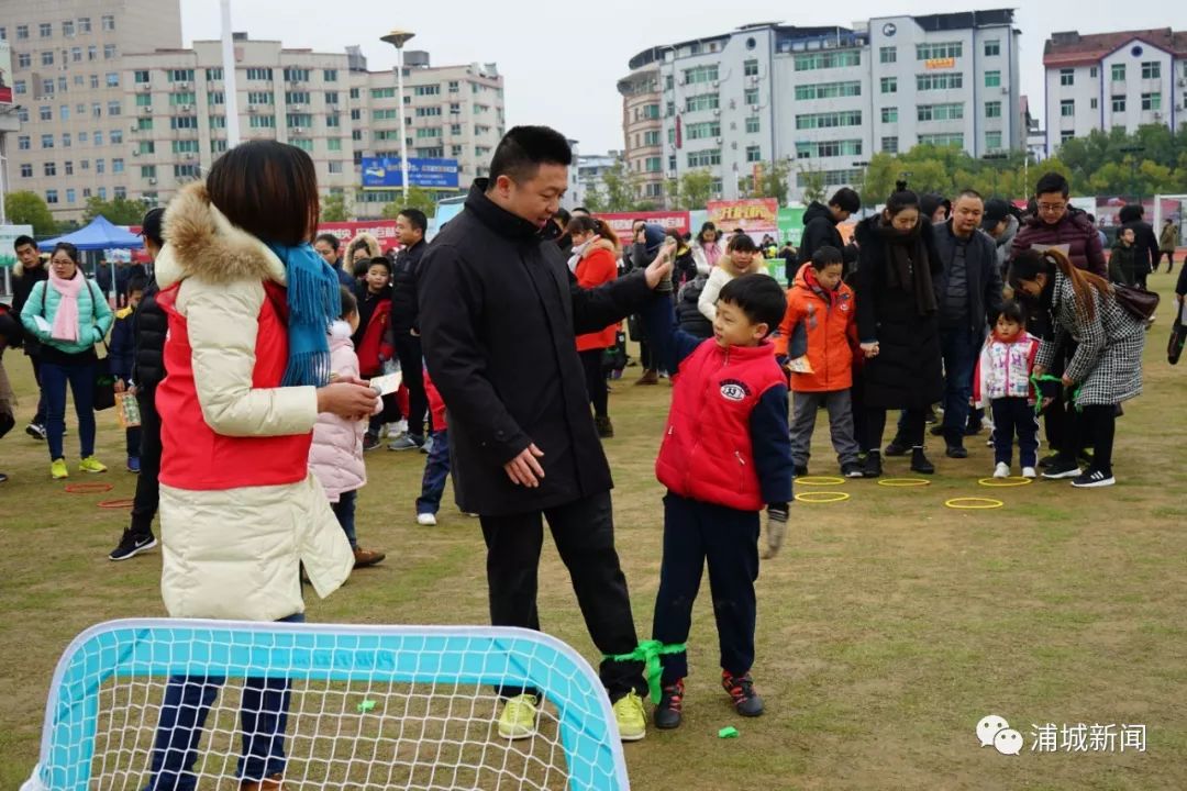 小足球大梦想,小足球大梦想演讲比赛视频