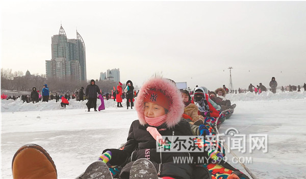 冰雪嘉年华游玩,松花江冰雪嘉年华带娃旅游攻略