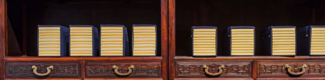 最美书房联：求保存，别再写海纳百川上善若水了...