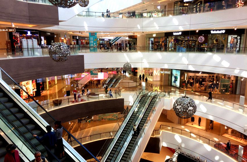 青岛吃喝玩乐的商圈,青岛平价购物广场推荐