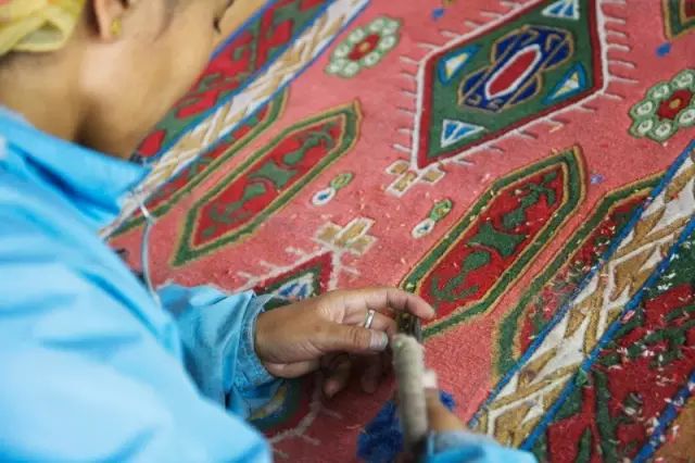 去越南旅游买什么特产带回来,来三亚旅游带点什么特产回家