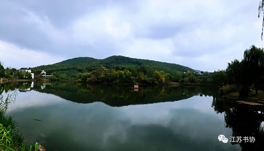 顾城经典的诗句有哪些,顾城的诗句唯美短句