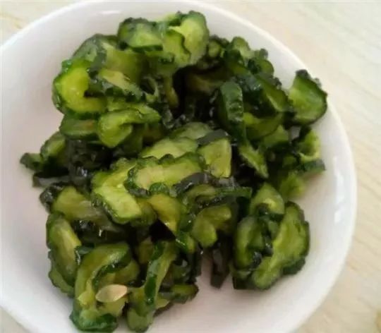 大连金州好吃的发面包子,大连好吃的小笼包子推荐