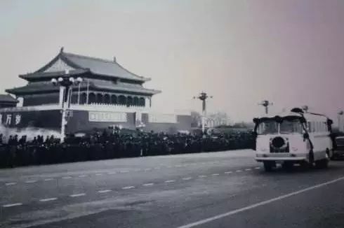 周恩来：永远的榜样