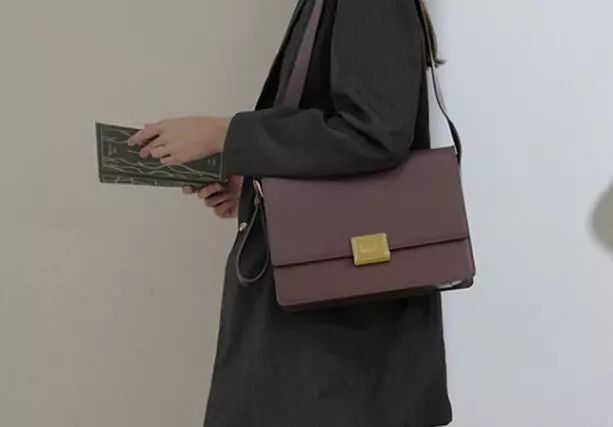 包包买小众包还是经典包,有哪些小众很贵但值得买的包