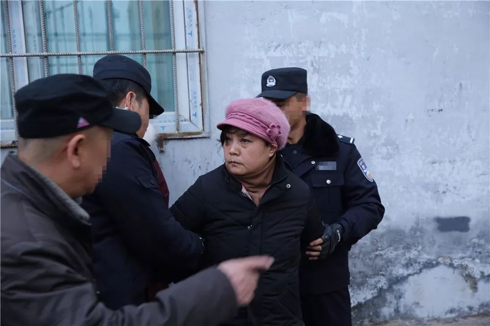 西宁“全能神”*教邪**组织机构被摧毁，行踪诡秘、想念家人要写“*过书悔**”