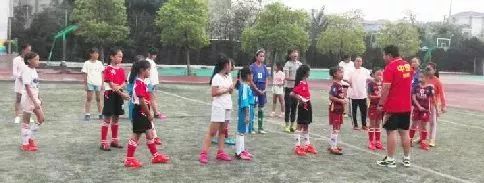 龙泉驿区龙泉二中足球,成都龙泉驿区同安中学足球