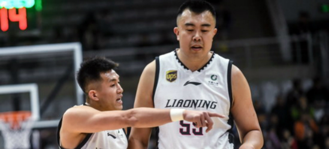 郭艾伦扣篮吗,郭艾伦扣篮乔丹