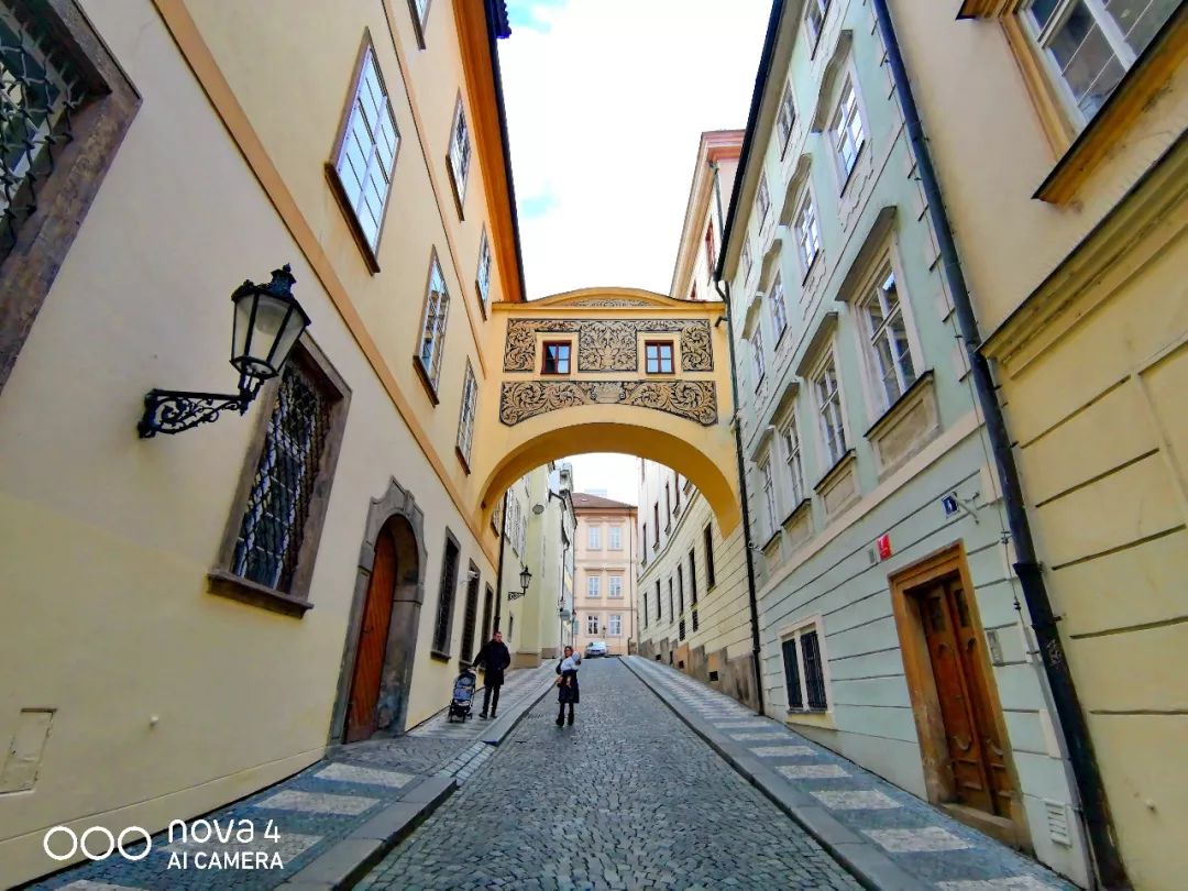 波西米亚狂想曲镜头,波西米亚狂想曲视频