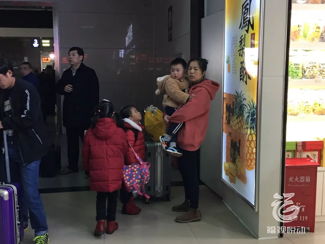 路途再拥堵也要回家过年,路途再遥远也要回家过年图片