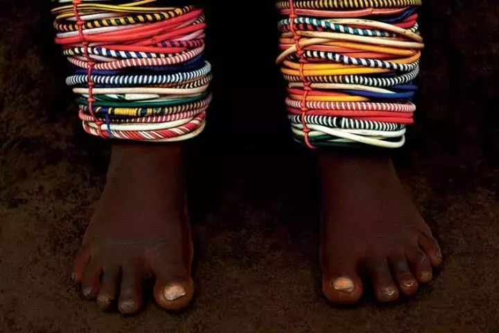 足够艳！啧啧，看“色彩之王”皮特玩转红黄蓝