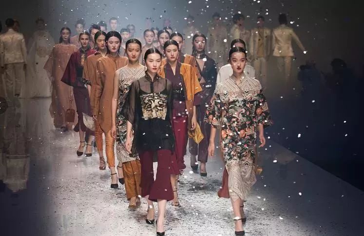 「收藏」不能错过的小美好！上海12个月行走指南来啦