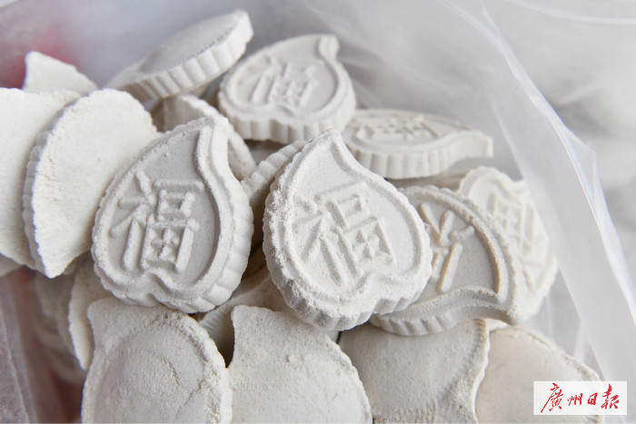 制作南沙特色美食,南沙区传统小吃