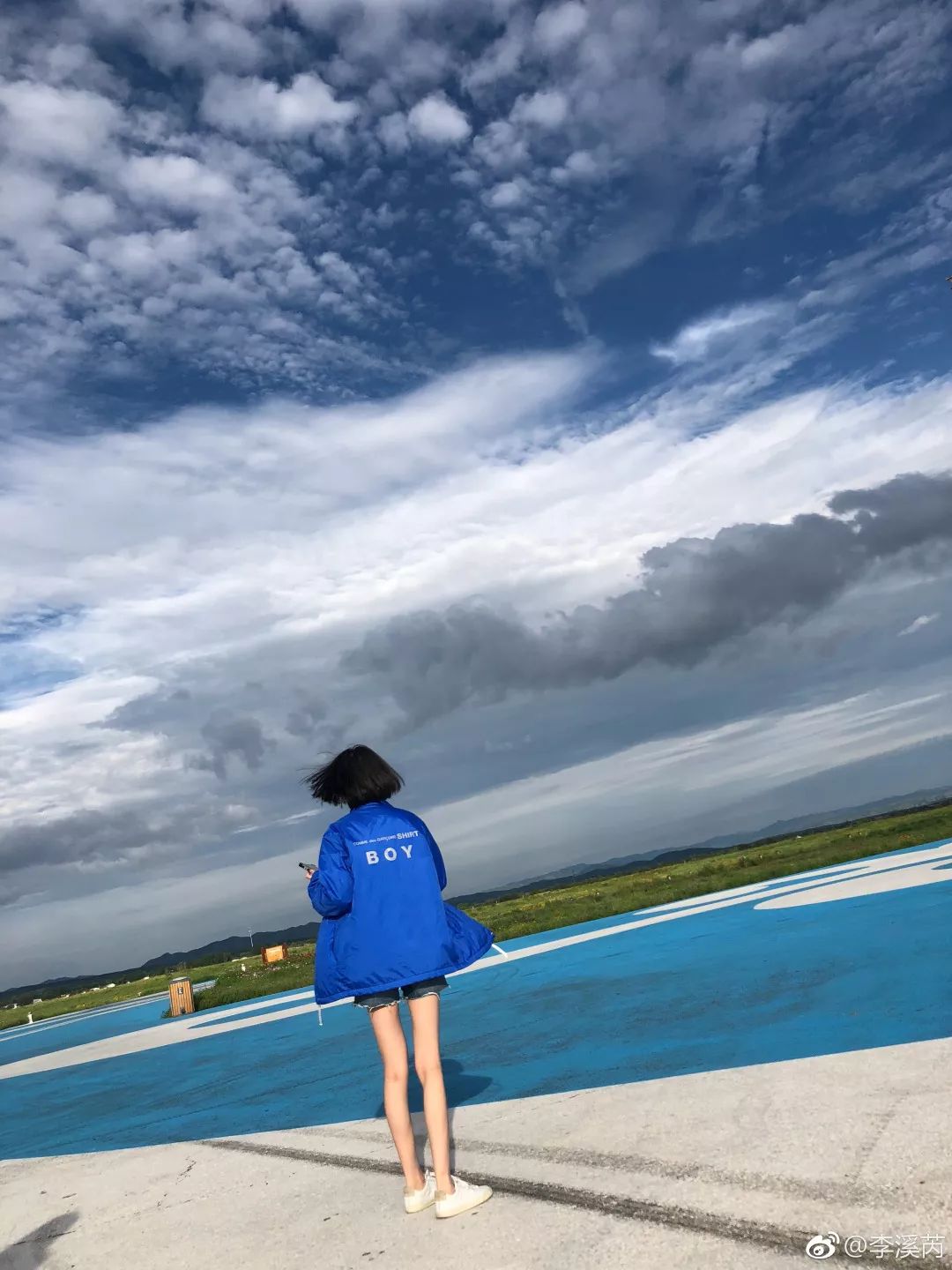 钟楚曦李溪芮新剧河边片段,李溪芮钟楚曦什么关系