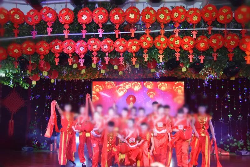 亲爱的爸爸妈妈你们好吗谁唱的,亲爱的爸爸妈妈你们好吗纯音乐