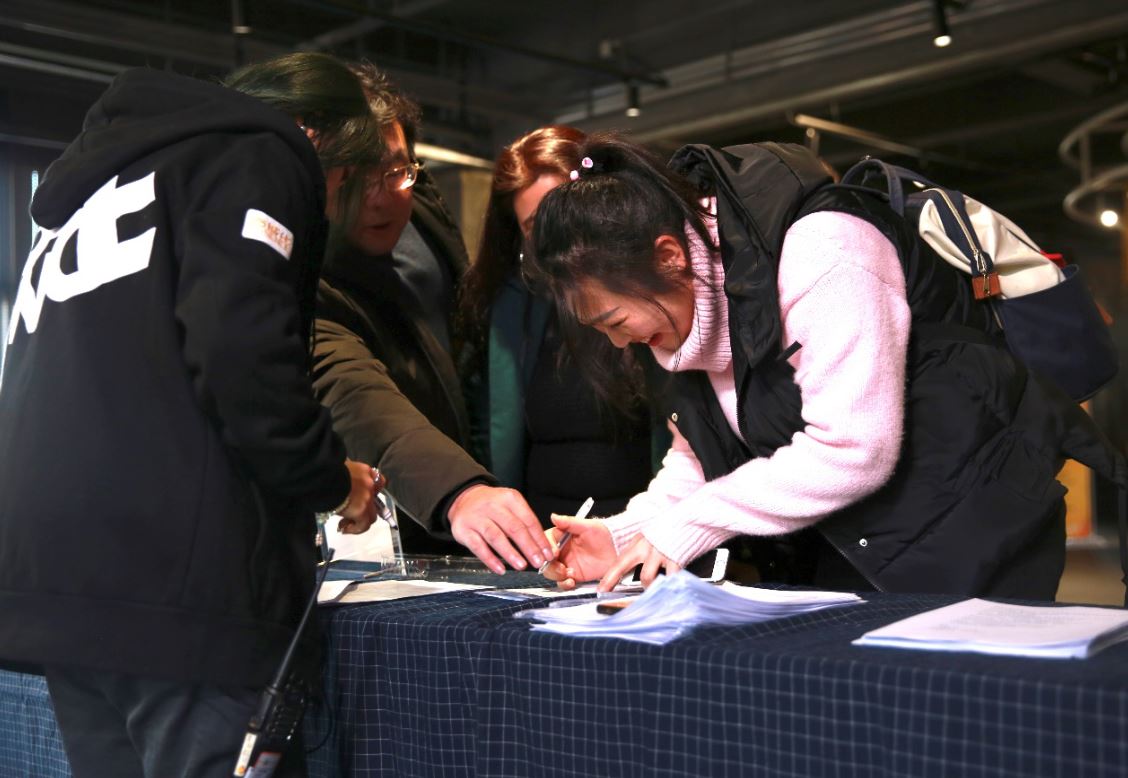 看街舞跳街舞的人,四百斤的胖子跳街舞