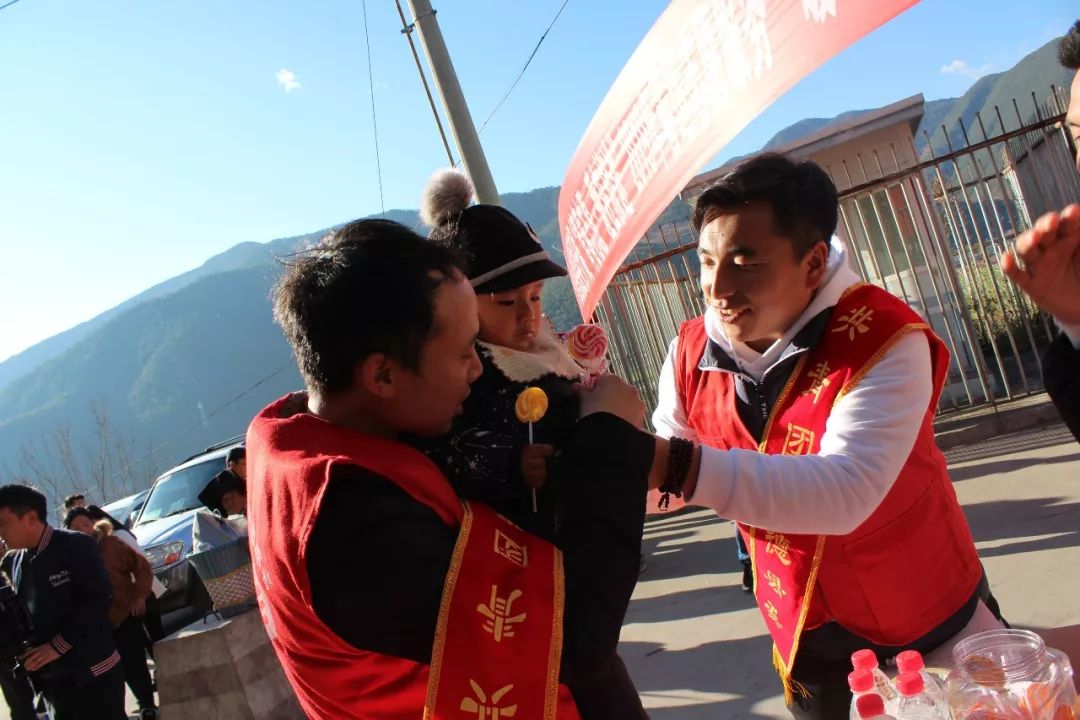 推荐｜团团的问候：你已经回家了吗？