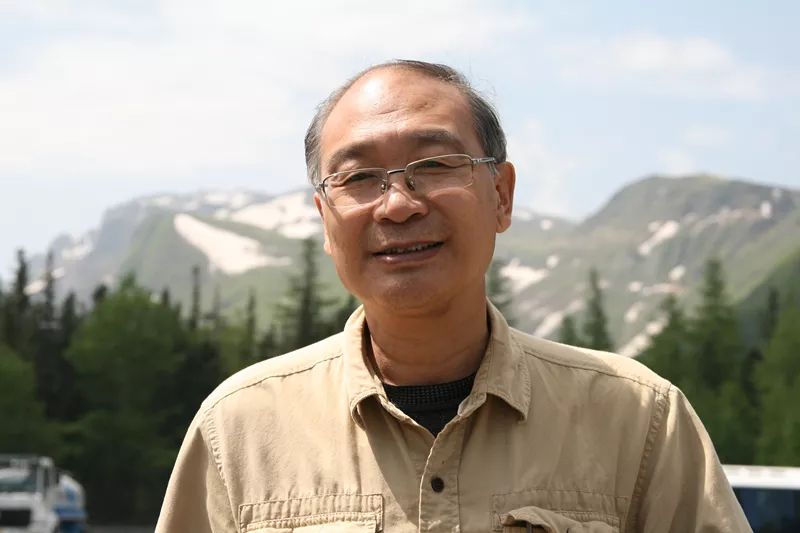 我们平淡无奇的生活,我们平庸的生活