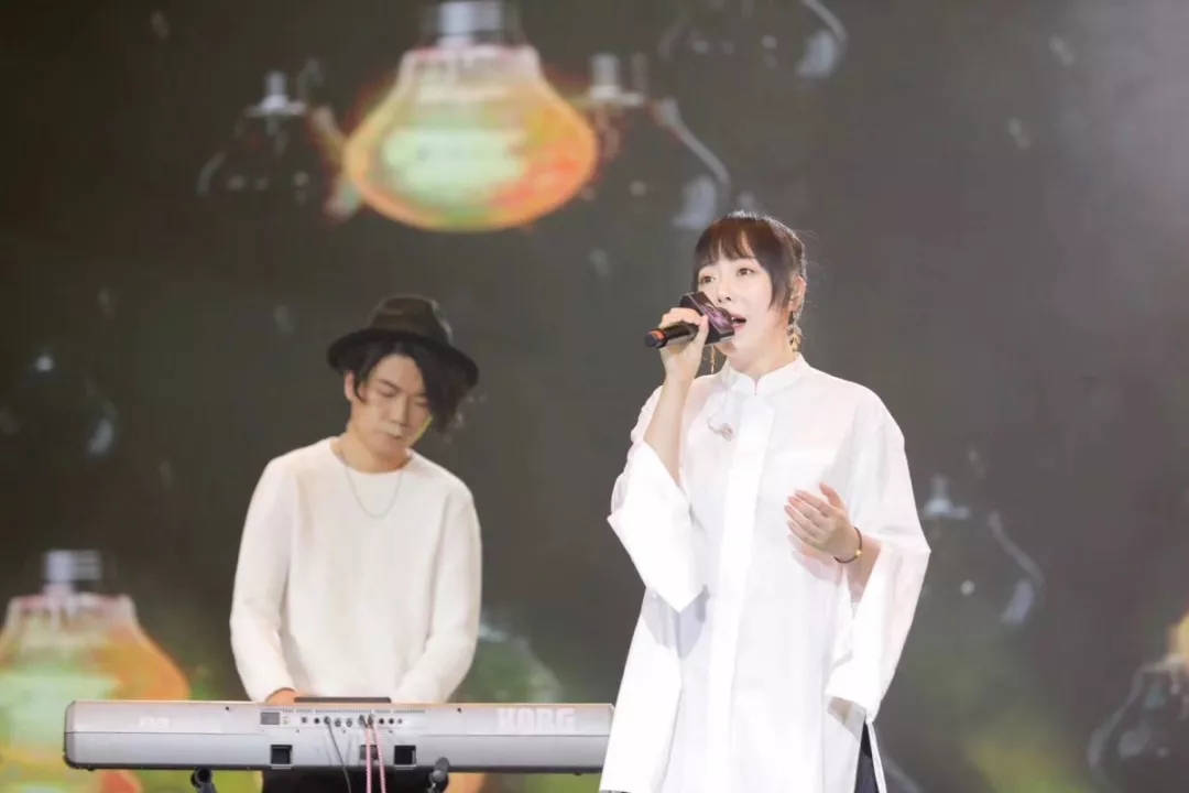 宁波年会哪家强？这家保洁阿姨穿上晚礼服那家获奖10万元