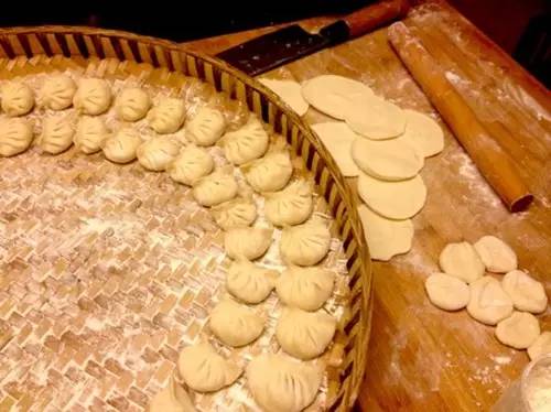 过春节的所有语言用英语怎么表示,春节快到了你是如何过春节的英语