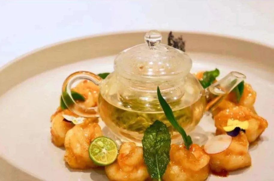 春节礼包第3弹！红公馆+云几+六朝松1900元霸王餐！