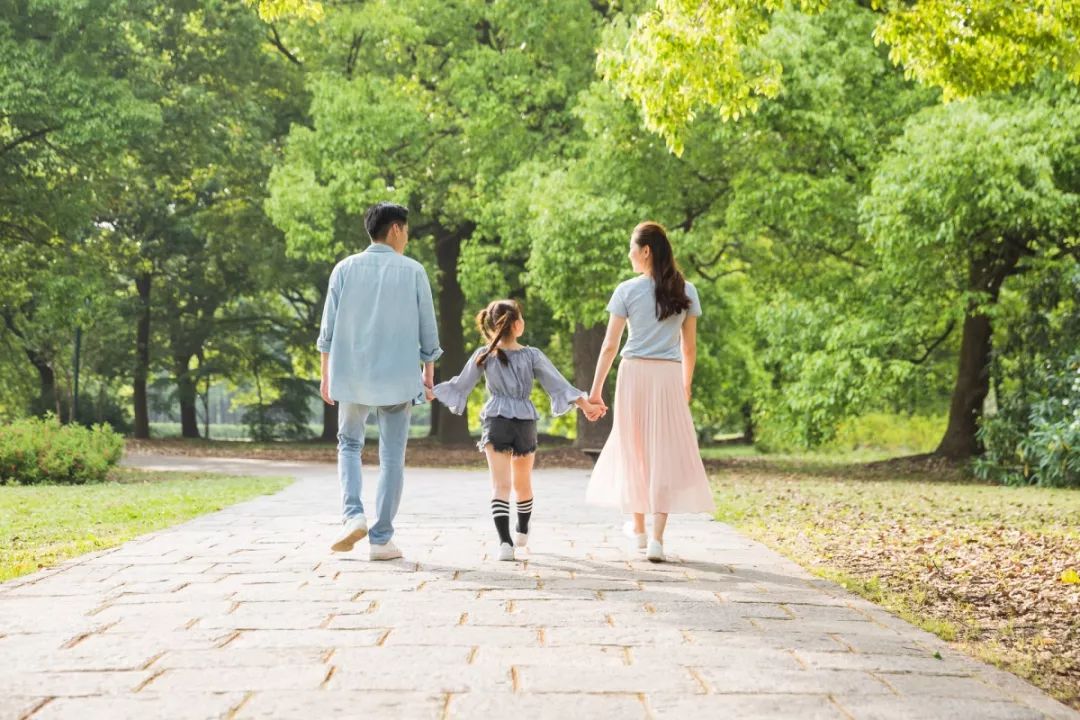 年轻人吃饭腹胀怎么办,聚餐致多人腹泻怎么办