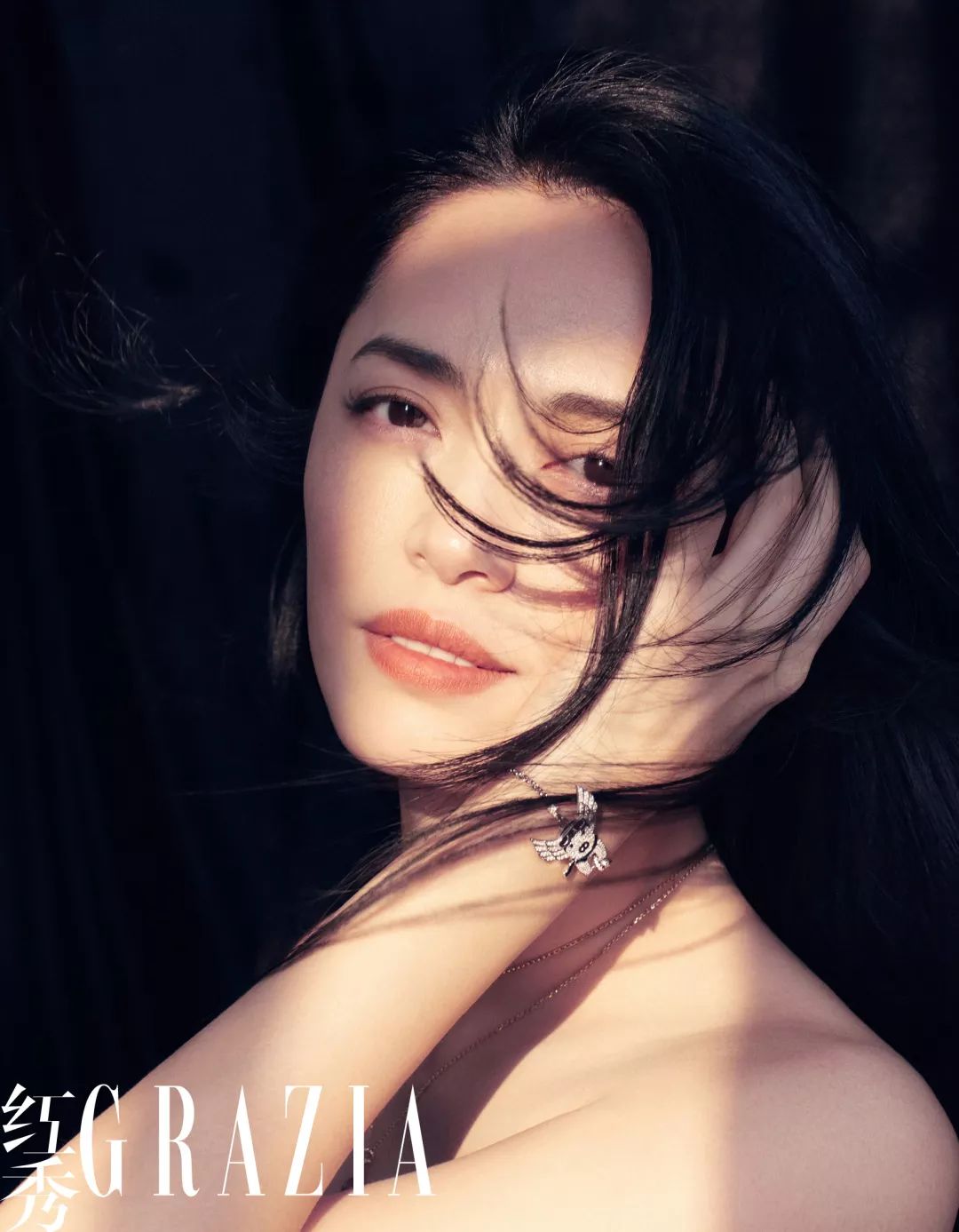 飞天小猪、香槟配菠萝……戴上Ta们，你所幻想的一切都成真了！